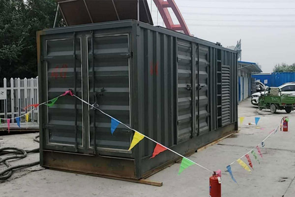 宁强发电机租赁空气滤清器多久更换一次？